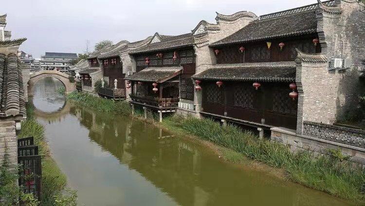 家里有老人单独在家，有什么更好的照顾办法？游戏画面